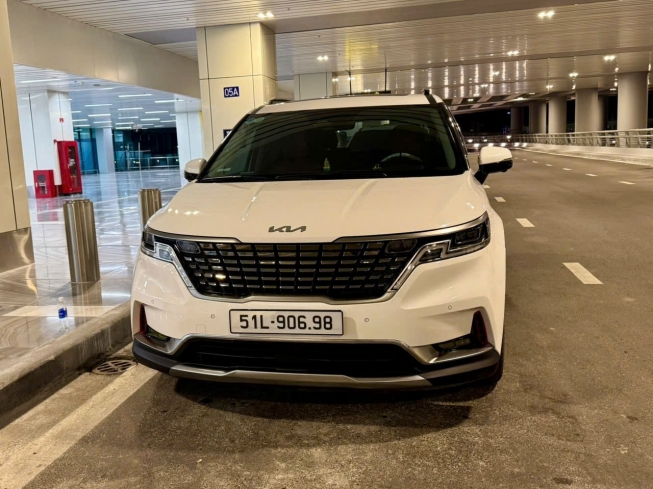 Xe Víp KIA Carnival Nhà Xe Gia Huy